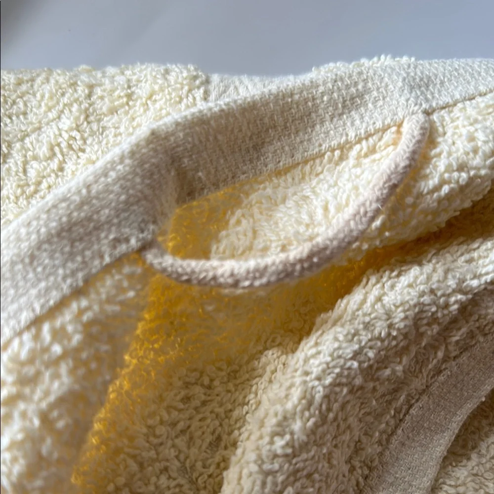 3 Cream Bath Towels size 40”x20”